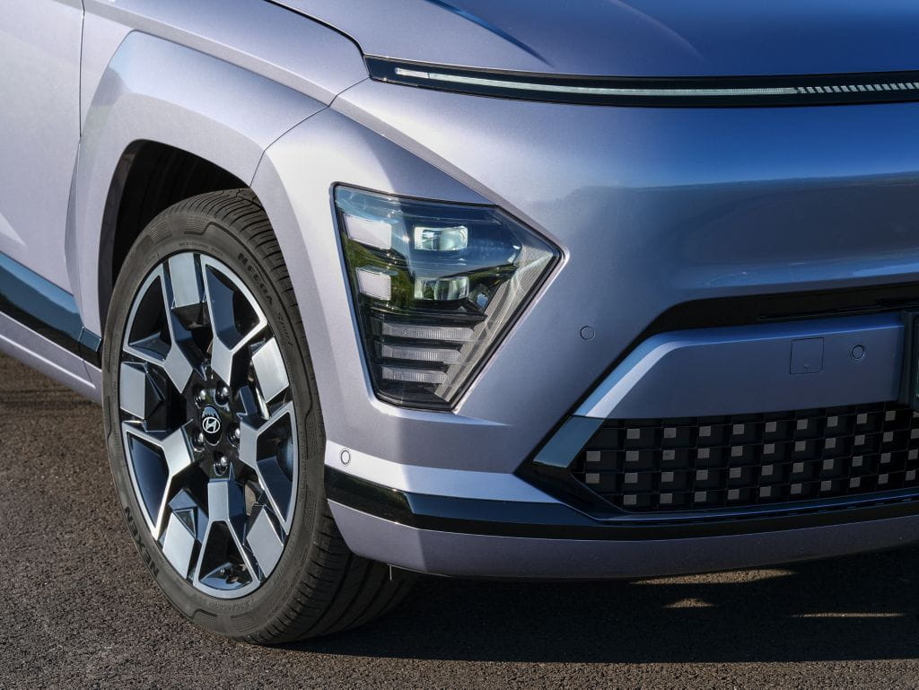 hyundai-kona-electric-0923-detail-01