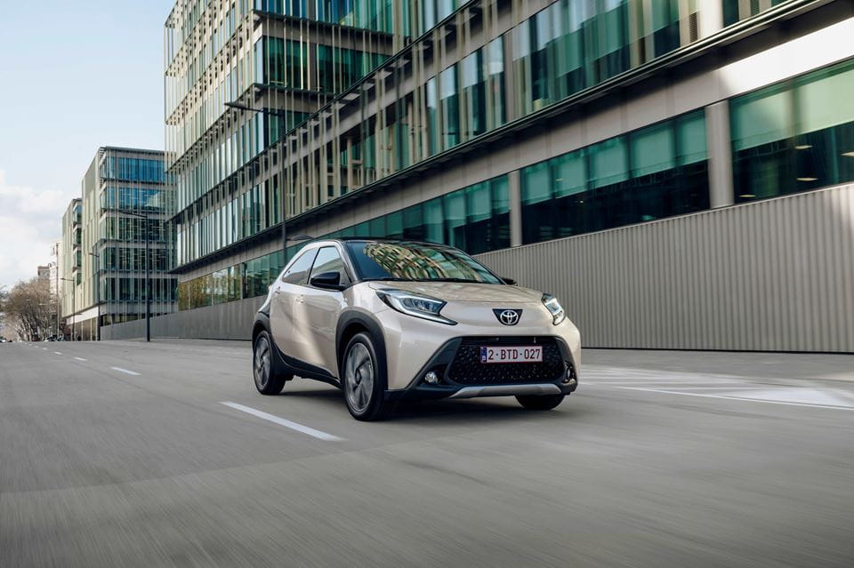 Toyota Aygo X leasen? De vernieuwde crossover met eersteklas comfort en veiligheid