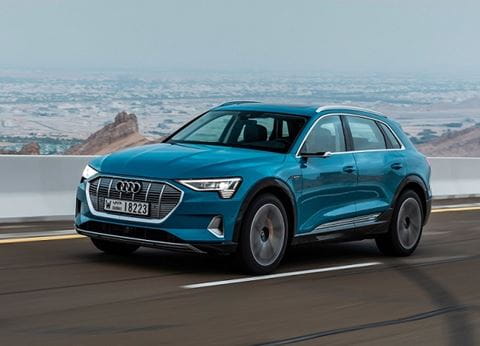 Audi-e-tron-2020 em estrada